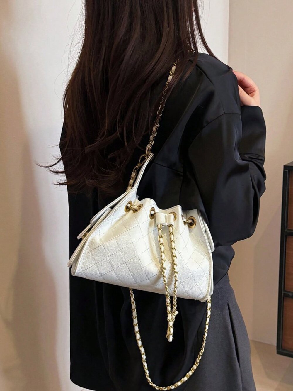 White Casual Women's Rhombus Embroidery Small Square Dual Chain Crossbody Bag - Picture 4 of 8